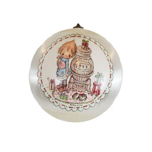 Vttg Precious Moments 1976 Silk Wrapped Hallmark Vintage Christmas Ornament XMAS